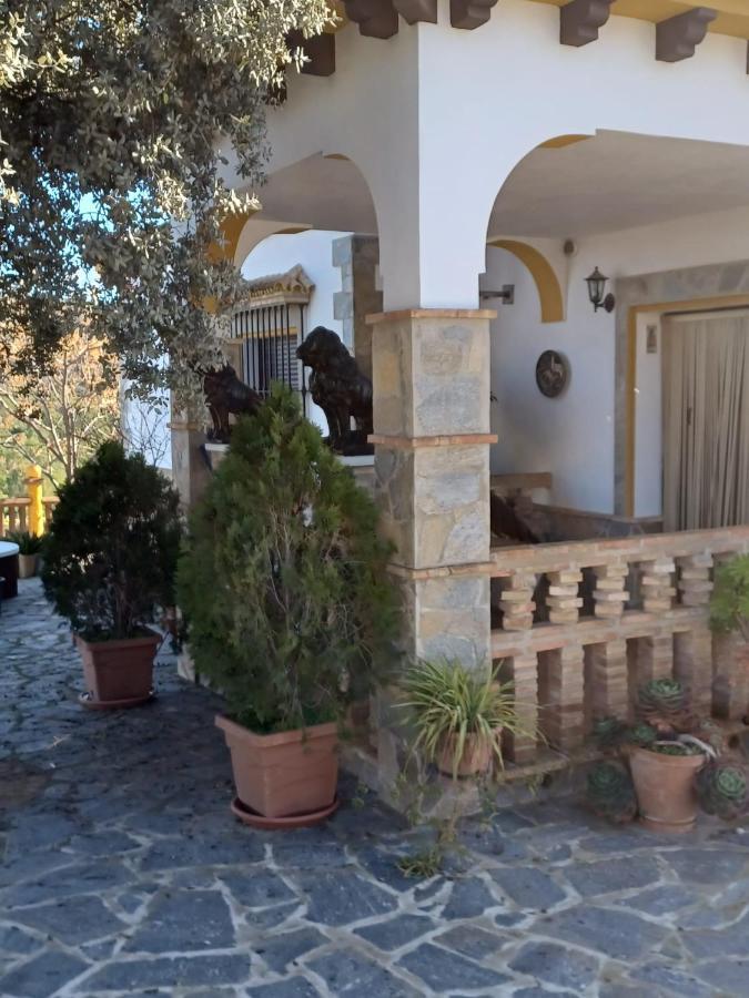 Villa Martinez Alquiler Rural Isabel Alcala del Valle Bagian luar foto