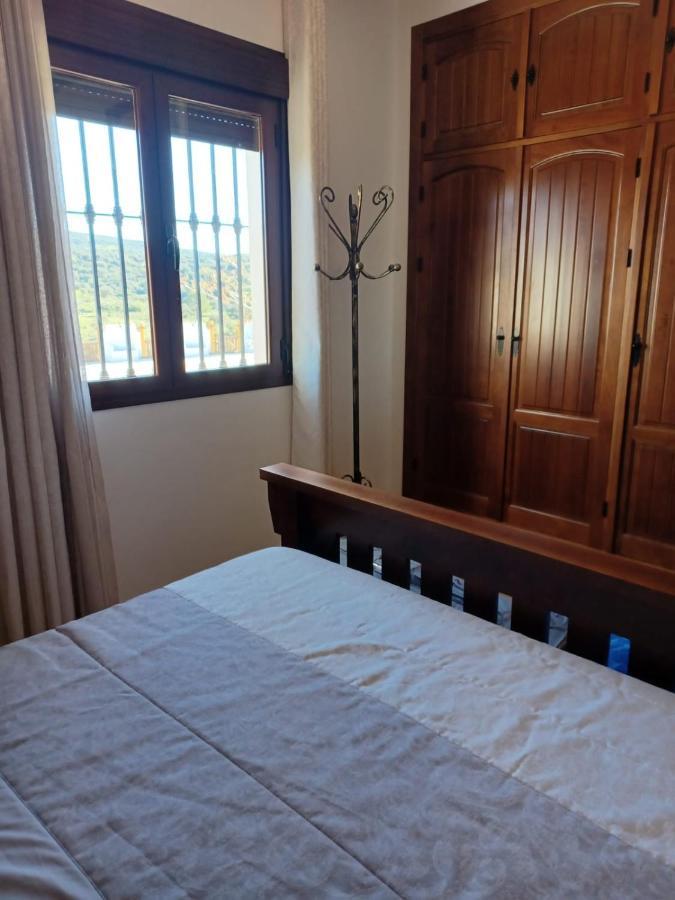 Villa Martinez Alquiler Rural Isabel Alcala del Valle Bagian luar foto